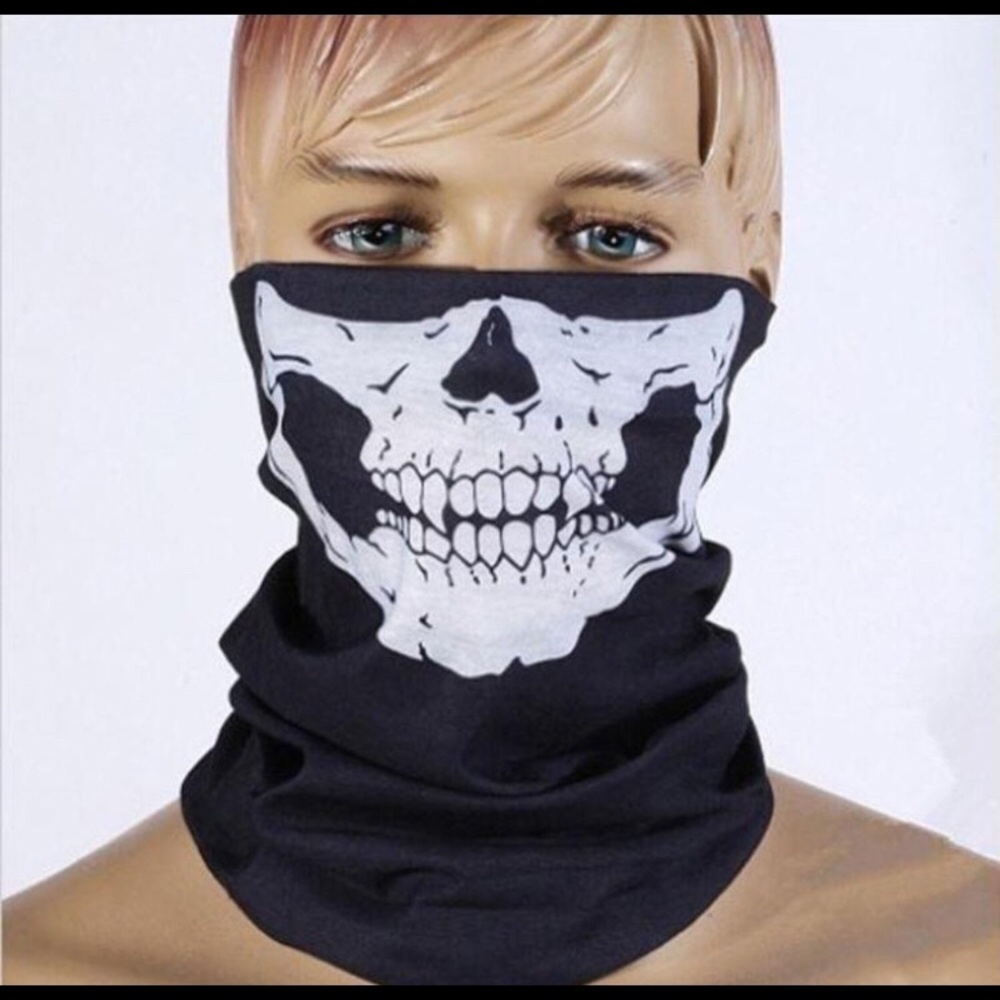 NWT Sports Face Mask for motorcycle/bike riders